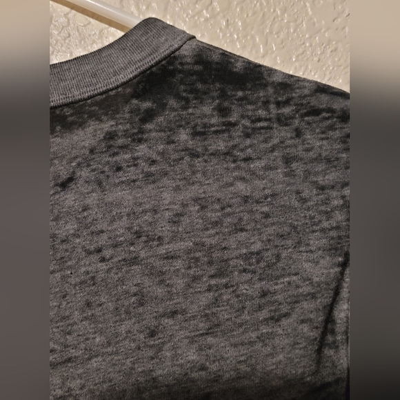 EUC PINK Victoria's Secret Womens Acid Washed Gray Tee Love Size Extra Small - Picture 6 of 11